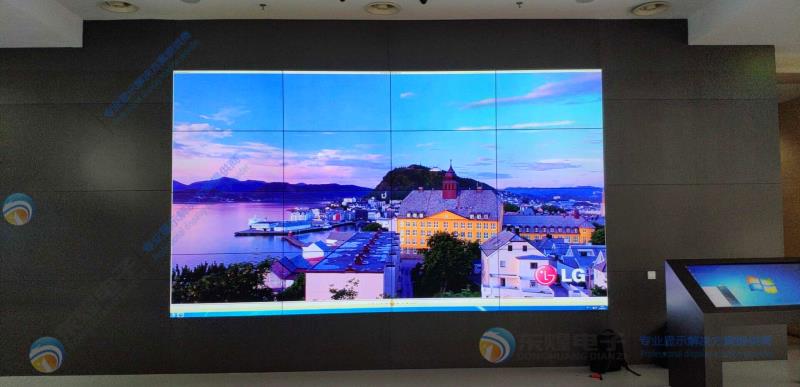 浙江丽水移动展厅55寸3.5mm拼缝4*4液晶拼接屏项目