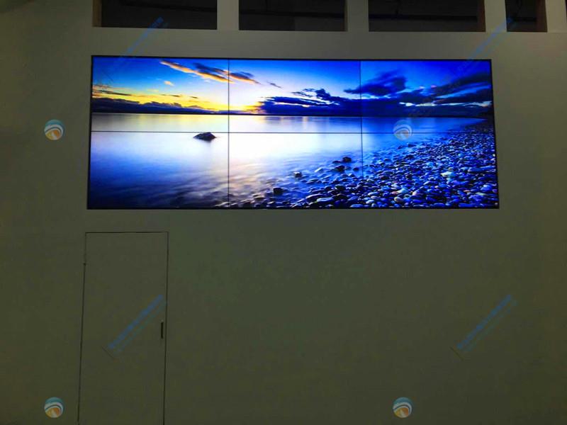 扬州鑫通集团55寸3.5mm拼缝2*3液晶拼接屏项目