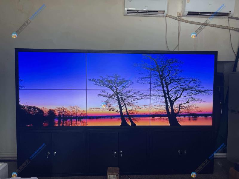 扬州市国家电网监控室49寸3.5mm拼缝2X3液晶拼接屏项目