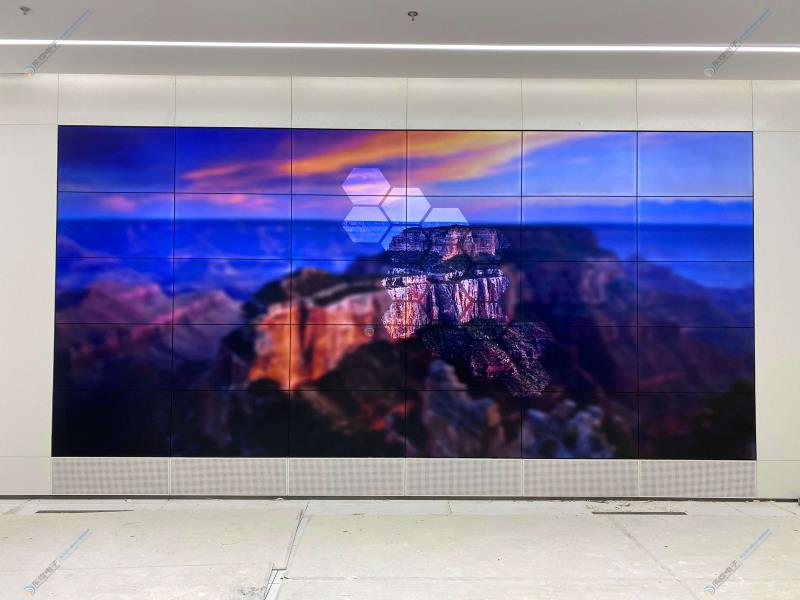 南通某展厅46寸3.5mm拼缝5X6液晶拼接屏项目